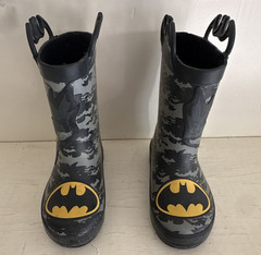 Western Chief Batman Unisex Kids Waterproof Pull-On Rain Boots Gray Camo 9/10