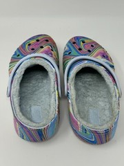 Crocs Classic Faux Fur Lined Clogs White Multicolored Pastel Swirl Youth C13