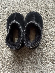UGG Tasman Unisex Kids Black Suede Lined Slip-On Slippers Rubber Sole AU 6