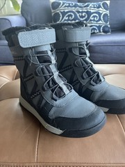 Merrill Kids Winter Boots Size 2