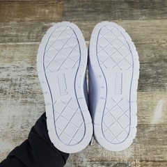 PUMA Karmen II IDOL Kids Shoes Sz 4.5 White Silver Platform Lace Up Sneakers