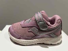 Saucony Ride 10 Jr. little kids sneaker – Pink Metallic – Size 5 / 5W – MSRP $44