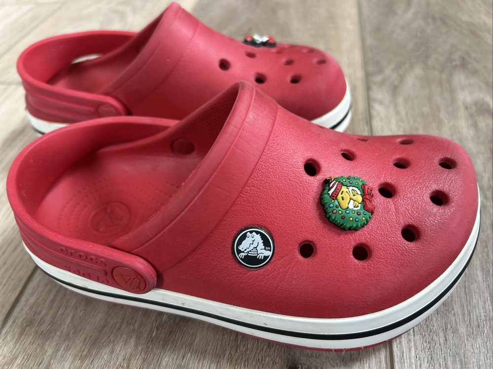 Crocs Youth Size 1 Red With Black Stripe Snoopy Woodstock Charms