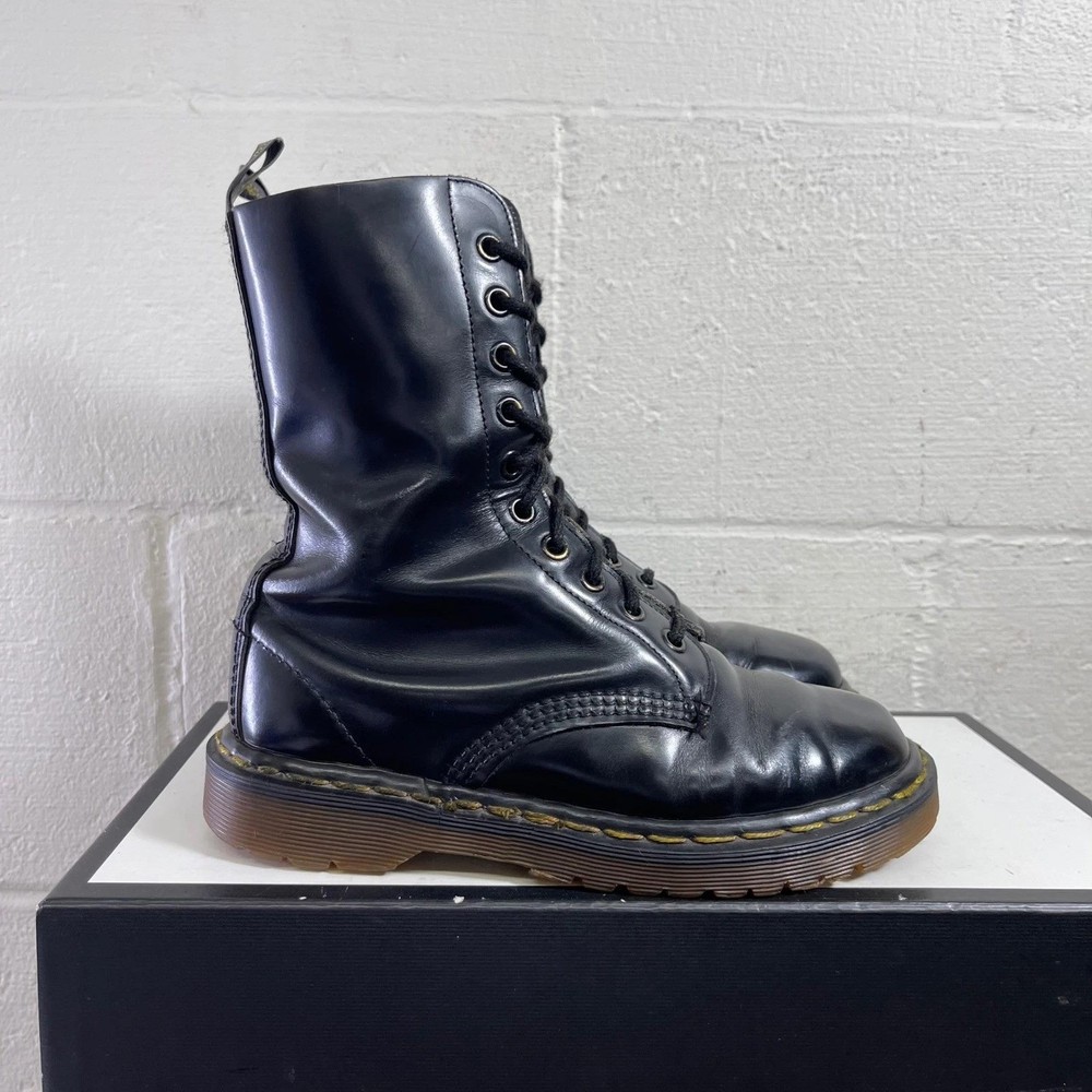 Dr. Martens Boots Black Smooth Leather 10 Eyelets Kids Sz 5 UK Made In England