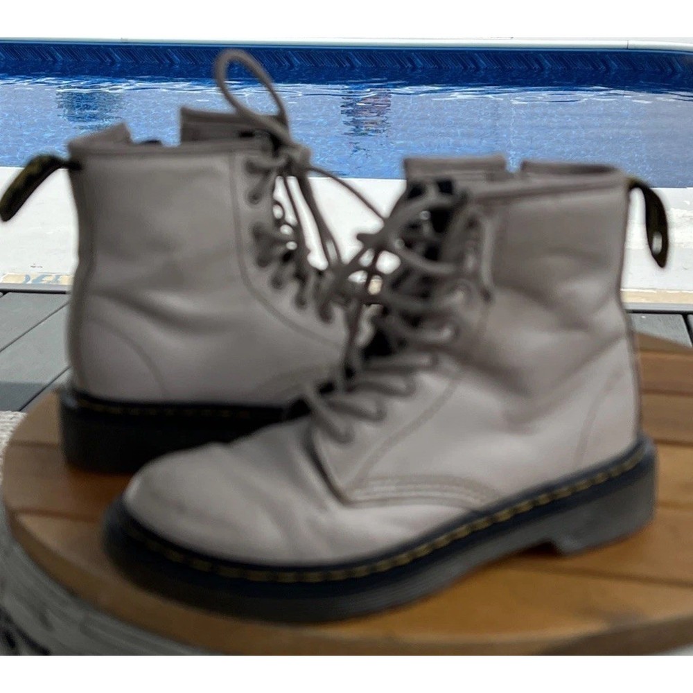 Dr. Marten’s Junior Kids 25634 Leather Lace Up Boots Youth Size 12 Boy Girl Doc