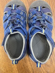 Keen Sandals Newport H2 Big Kids (US 1) (EU 32/33) Low Top Hook Loop Water Hike