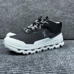 On Cloud Waterproof CloudHero Unisex Mid Hiking 5y Women’s 6.5 Black White NEW