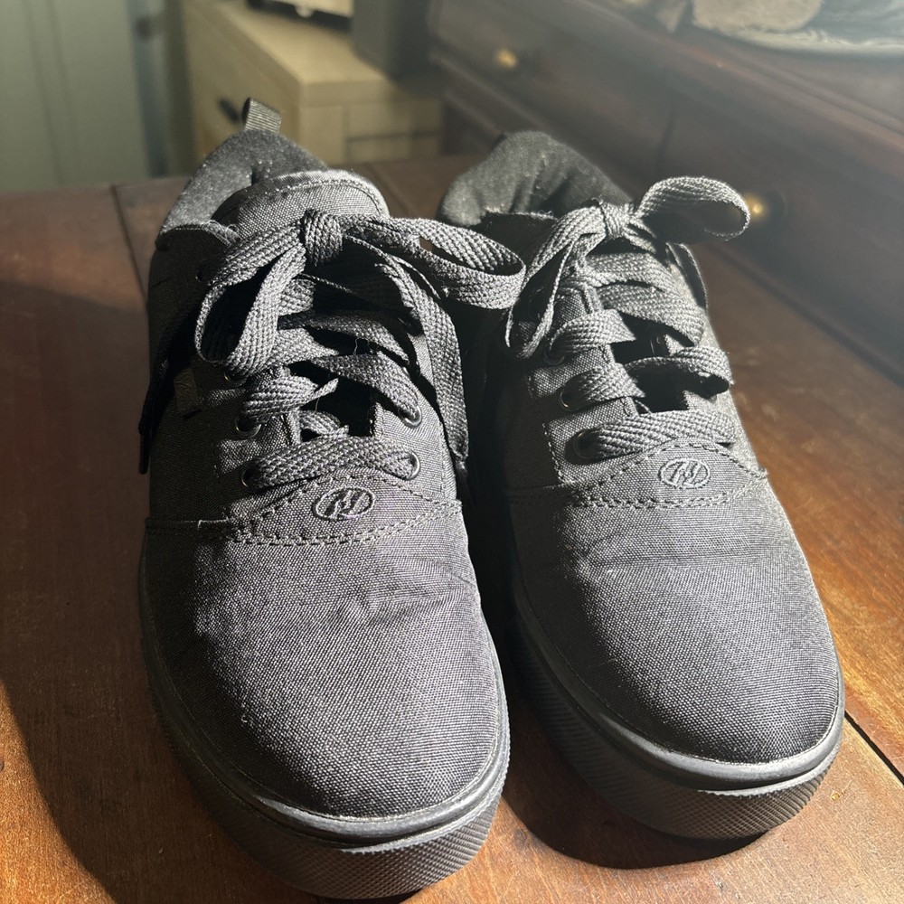 Heelys Pro Launch 20 All Black Canvas Wheeled Skate Skating Shoes Youth Sz 6