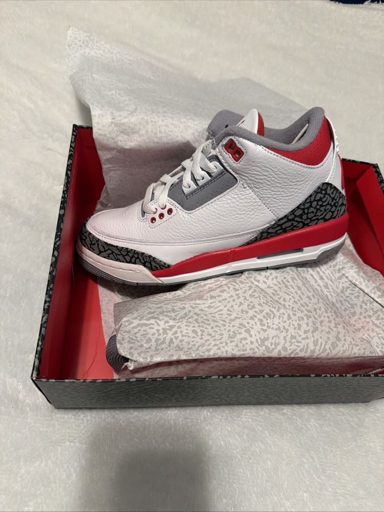 Jordan 3 Retro Cement Fire Red (2022) (GS) Size 6Y – NEW IN BOX