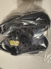 Black sandal Size 8