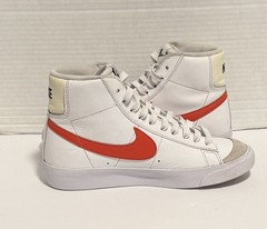 Nike Blazer 77 Mid White/Picante Red (Youth 4Y) (Women 5 1/2) DA4086-110