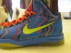 Preloved Nike KD 5 Christmas Hyper Blue Red GS Sz 6Y 555641-403 2012