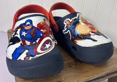 CROCS ~ Kids Classic Crocs / MARVEL AVENGERS / Navy Clog Slip On – SIZE J2