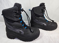 Columbia Youth Size 3 Omni Heat Bugaboot Black/ Blue winter boots