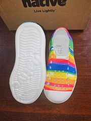 Native Jefferson Sugarlite Shell White/Rainbow Multi Stripe slip-on shoes Sz C7