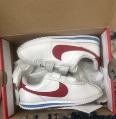 Nike Cortez Basic SL Kids Child size 1.5 Super Great Condition.