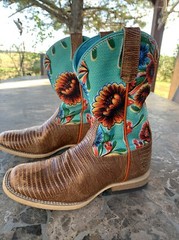 Ariat Kids Circuit Champion Floral Brown & Turquoise Boots 10023070 Size 13.5