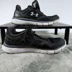 Under Armour Micro G Velocity Black Size 6Y Boy/Girl Running Shoes 1258761-001