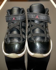 Size 6 (GS) – Jordan 11 Mid 72-10