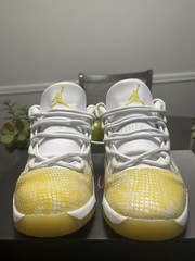 Air Jordan 11 Low Yellow Snake/White Size 3Y