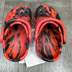 Crocs Classic Marbled Clog Kids Size C5 Red Black Swirl Slip On NEW