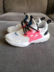 Size 1Y – Nike Kids React Presto White Blue Pink – BQ4003-101 – GREAT CONDITION!