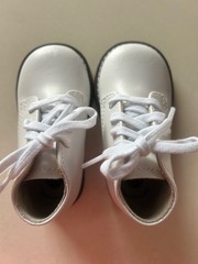 Footmate Todd white baby size 3.5 Classic Hard Bottom Hi Top Dress New