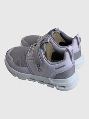 On Cloud Play Kid’s Size 12.5 Orchid/White Running Shoes NIB