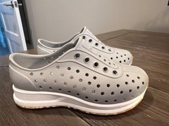 NATIVE Robbie Light Gray Sugarlite Slip-On Play Water Sneakers Shoes Youth C 7