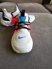 Size 1Y – Nike Kids React Presto White Blue Pink – BQ4003-101 – GREAT CONDITION!