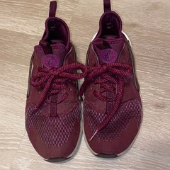 Nike Air Huarache Maroon 3Y Sneakers
