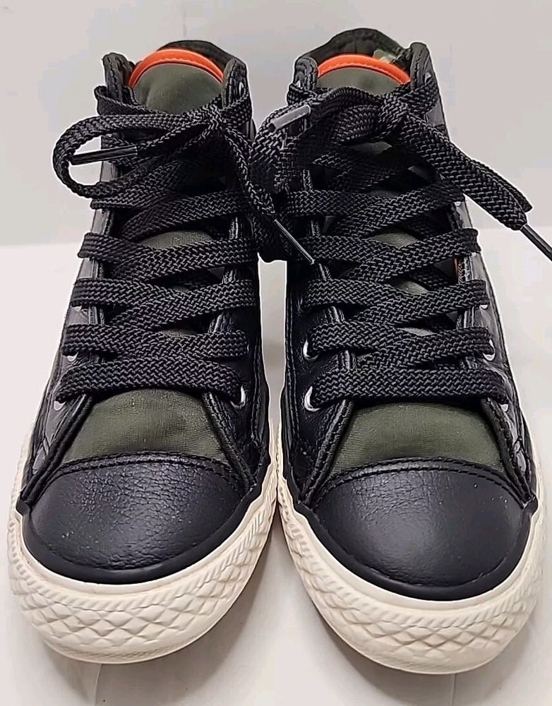 Converse Chuck Taylor All Star | Olive Green. Leather. Side Zip | Junior Sz 2