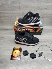 Black And White Heelys Youth Size 2 Yth 2