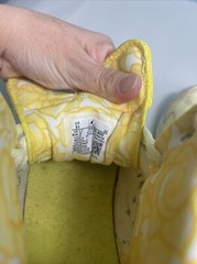 Jordan 6 Retro (PS) Dynamic Yellow Floral Sneakers 2019 Size 3Y Kids 543389800 D