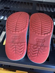 Super Mario Bros Crocs Junior Size 9 Kids Limited Edition Red Star Coins Slip On