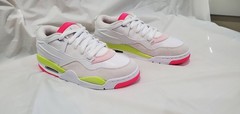 Bramd new Nike Air Jordan 4 RM White/Hyper Pink-Pink Foam sz 7y or 8.5w