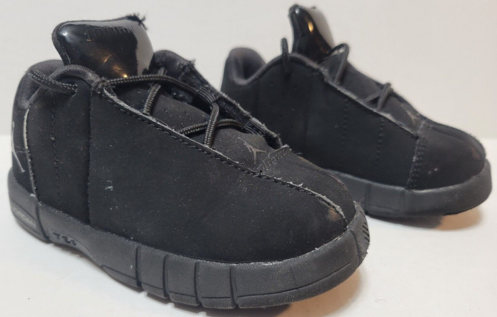 Jordan Jumpman TE 2 Low Triple Black Leather Sneakers Kid’s Size 6C AO2102-003
