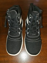 BILLY High Top Sneaker’s Big Kid’s 12M Short Wrap Black White Zip Shoe