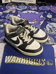 Nike White Black felcro Strap Lace Up Unisex Kids Low Top Sneakers