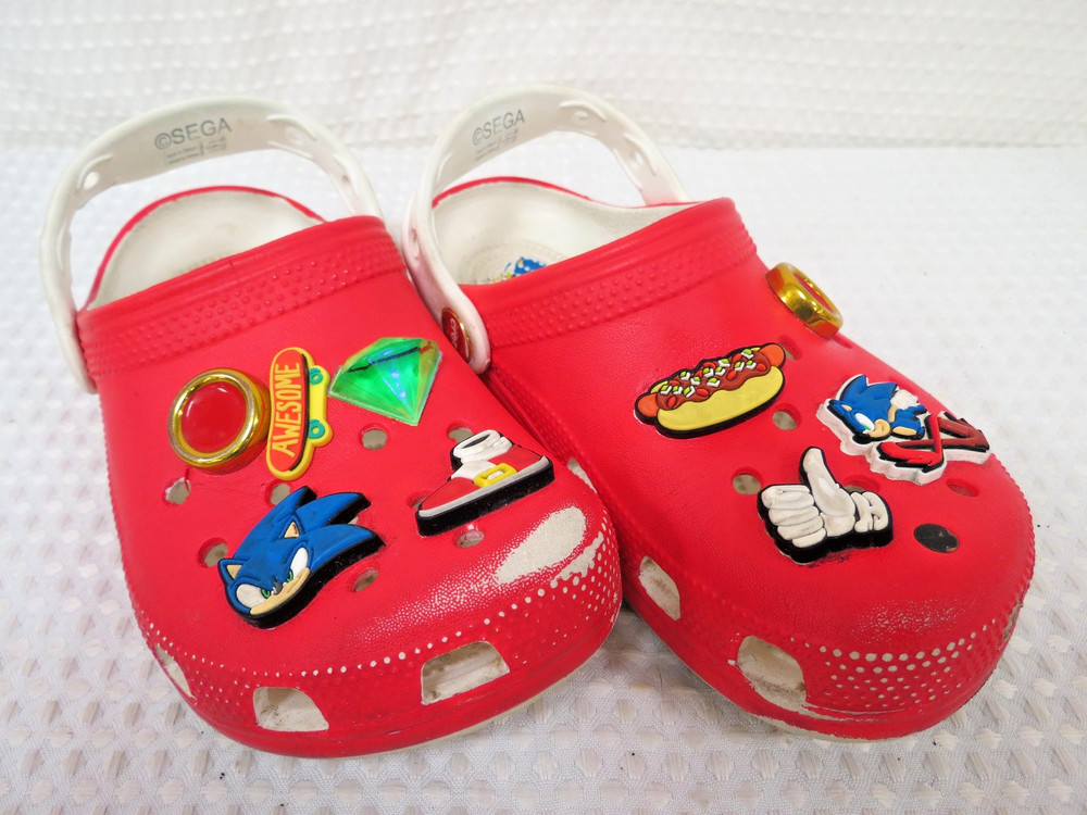 Crocs Shoes Youth Size 2 Red White Classic Clog Sonic the Hedgehog Jibbitz