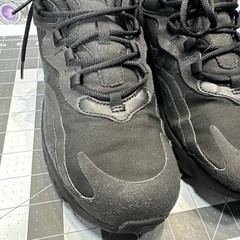 Nike Air Max 270 React Triple Black Athletic Shoes 7 Y Womens 8.5