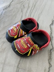 Black Red Lightning McQueen Crocs Kids Light Up Classic Clog Shoes Size C7 Crocs