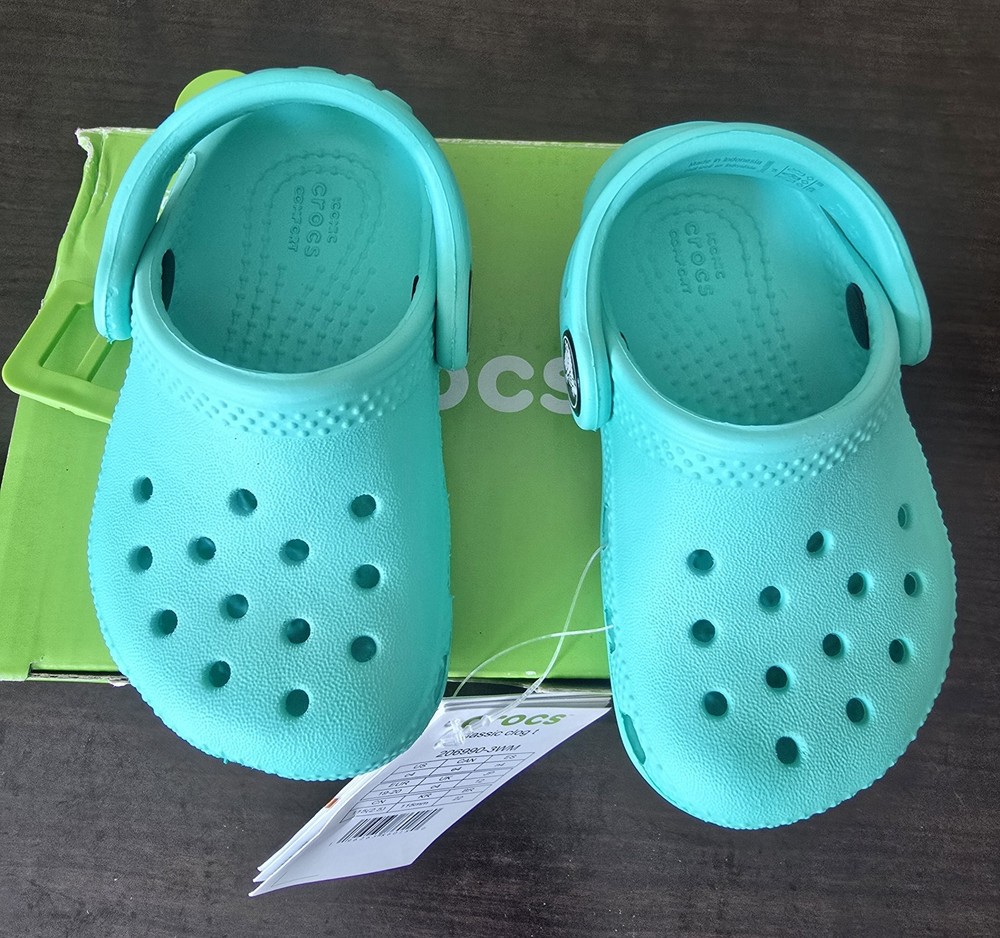 Crocs Classic Clog Toddler Size C4 Lagoon Blue NWT In Box