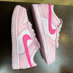 *NEW* Pre-School Kids Nike Dunk Low (PS) / PINK FOAM (DH9756-600) Sz 2Y No Lid.