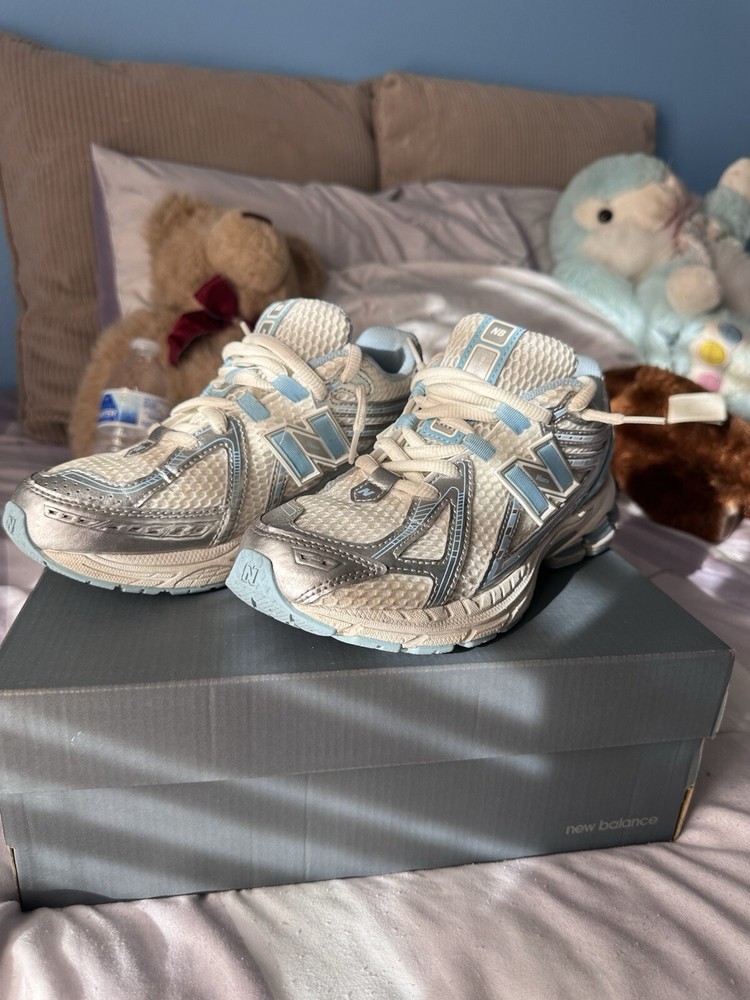 New Balance 1906r