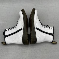 Dr Doc Martens Junior Pascal 1460 J Size 5 White Patent Leather Combat Lace Up
