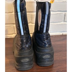 NWT Northside Kids Snow Boots 3M Thinsulate Insulated Black Size 7 Winter Snow
