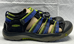Keen Hiking Sandals Size 5 Kids Youth