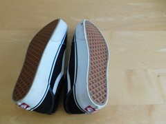 VANS „Off the Wall“ Old Skool Youth Size 5 Black & White Lace Up Sneakers Shoes