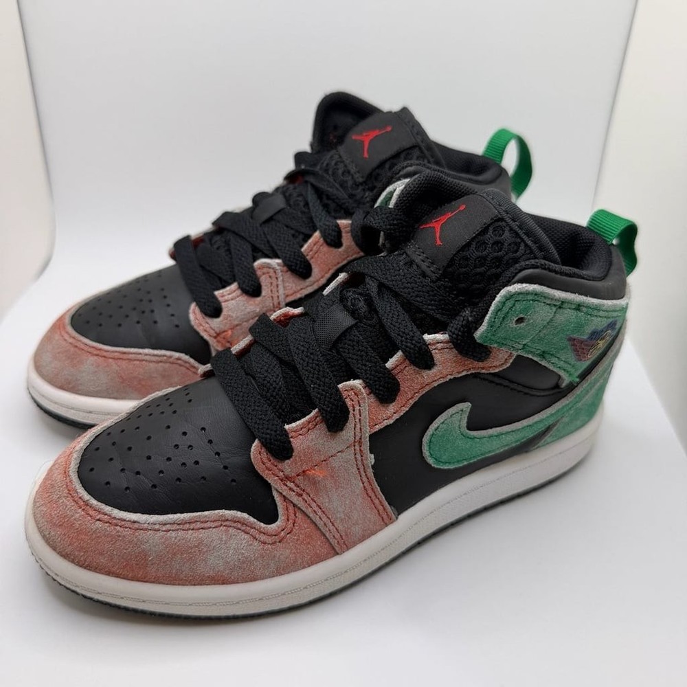 Air Jordan 1 Mid SE GS ‚MJ’s Playground‘ Kids Shoes FQ1292-003
